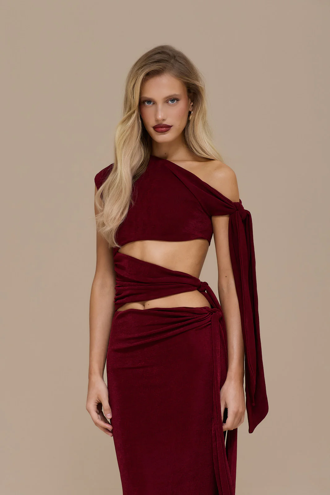 NOA CUT OUT TOP | WINE